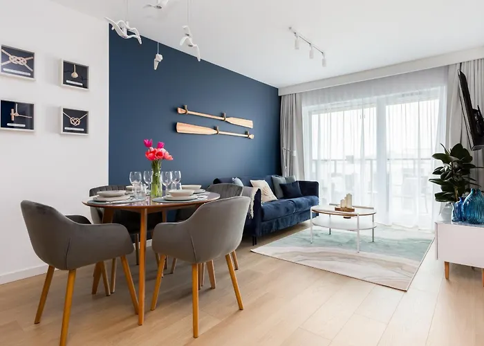 The Soaring Seagulls With Parking غدانسك