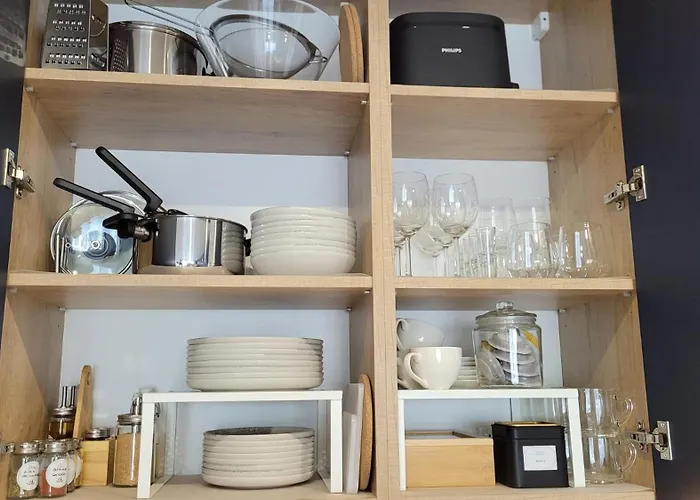 The Soaring Seagulls With Parking شقة