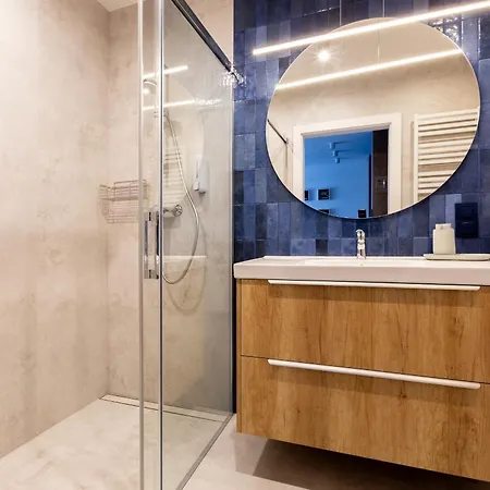 The Soaring Seagulls With Parking Apartment Gdansk