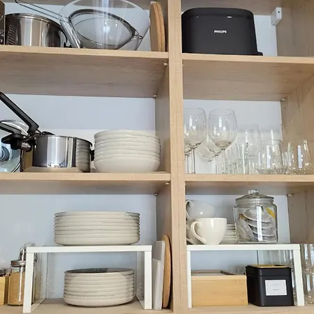 The Soaring Seagulls With Parking Apartment